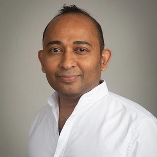 Dr Dinuk Dissanayake